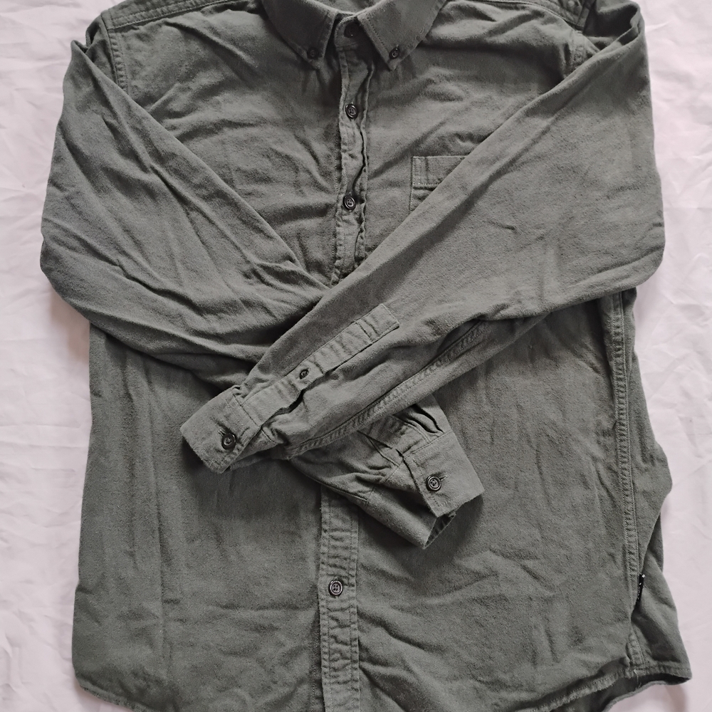 Eddie Bauer Mens Size M Long Sleeve Button Down Shirt